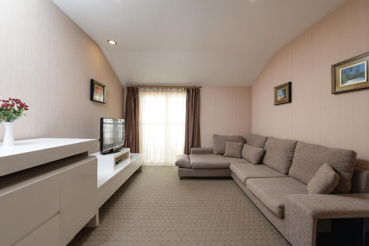 Family Hotel Zane Паг Екстер'єр фото
